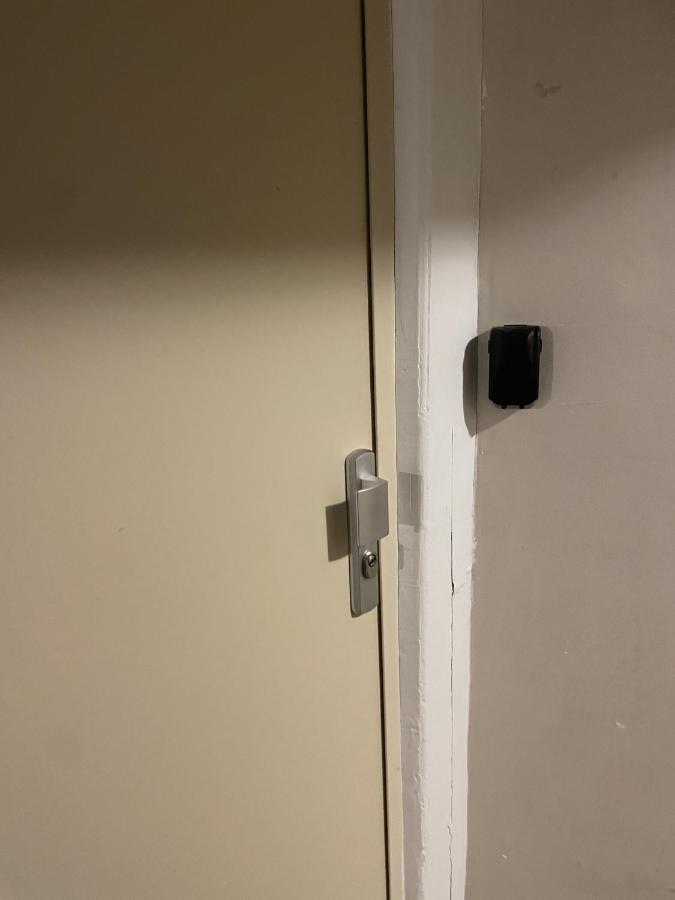 Notre Dame De Nazareth Parigi